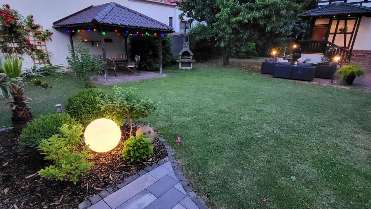 Apartments Am Saalebogen Mit Gartenterrasse, Grillkamin, Freie Parkplaetze Рудольштадт Экстерьер фото